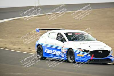 media/Jan-26-2025-CalClub SCCA (Sun) [[cfcea7df88]]/Group 5/Race/